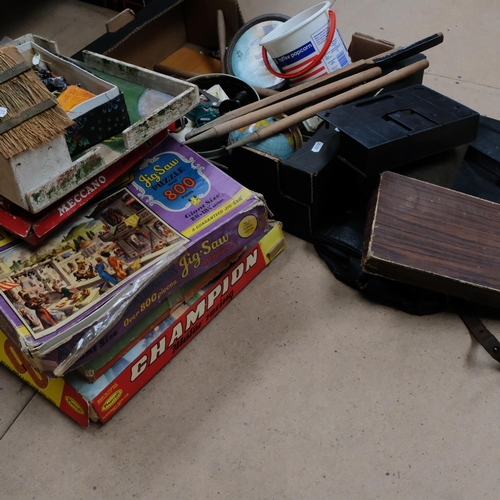 843 - Board games, Meccano, army flask, and a box with toys cars, 