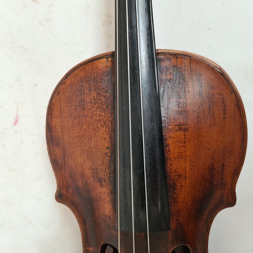 430 - A Vintage violin with a label for Joseph Guarnerius, 14