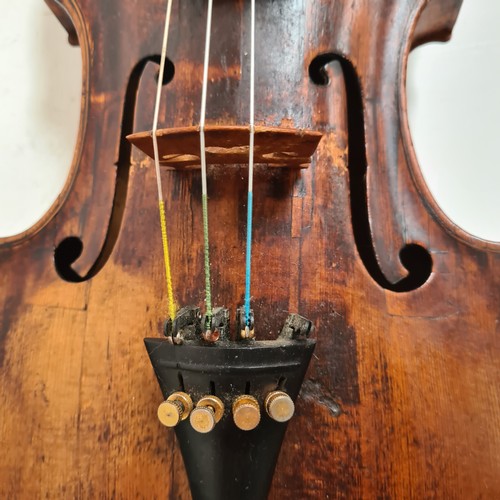 430 - A Vintage violin with a label for Joseph Guarnerius, 14