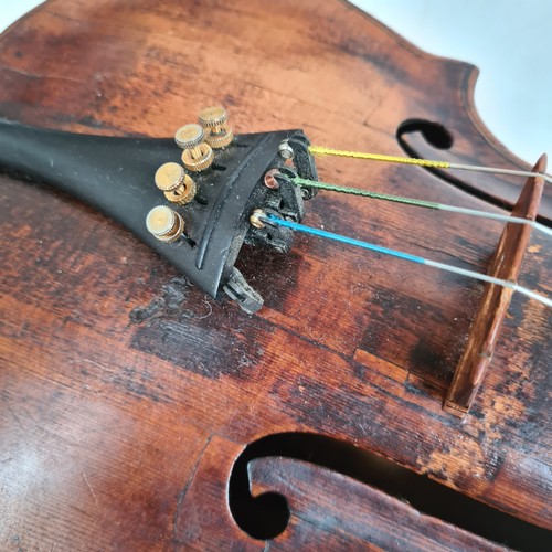 430 - A Vintage violin with a label for Joseph Guarnerius, 14