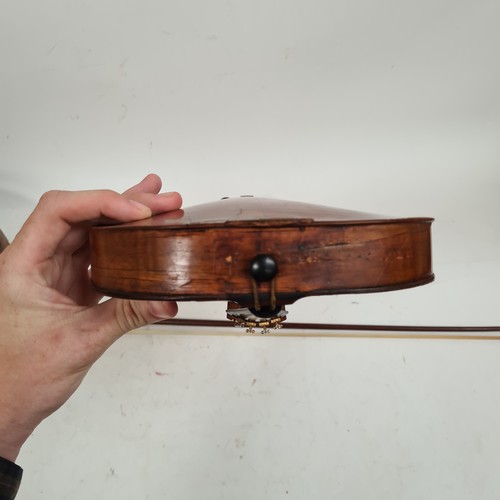 430 - A Vintage violin with a label for Joseph Guarnerius, 14