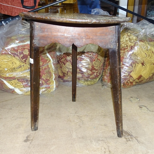 2276 - A 19th century elm cricket table. 51x59cm.