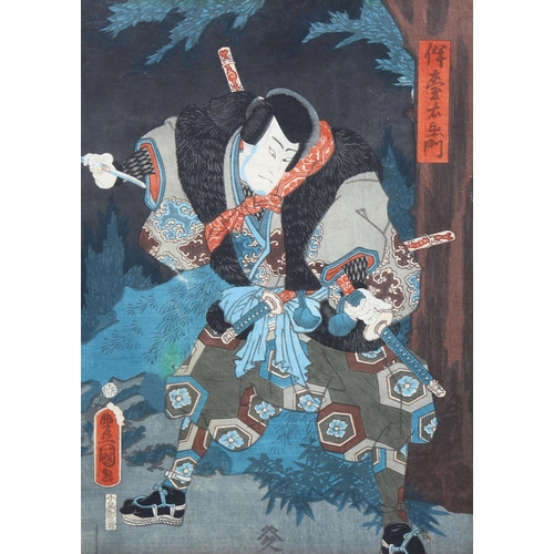 823 - A pair Japanese colour woodblock prints, Samurai Warriors, signed with chop, 33cm x 24cm, framed