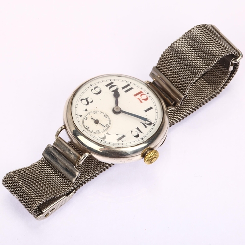 1004 - A First World War Period silver Officer's style trench mechanical wristwatch, circa 1914, white dial... 