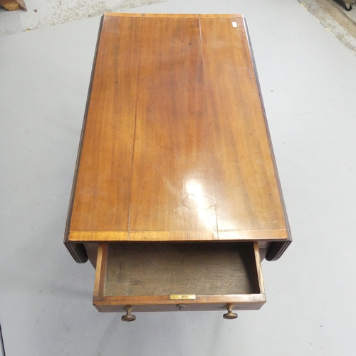 2600 - A 19th century crossbanded mahogany Pembroke table, single freeze drawer. 79x70x45, opening to 95cm