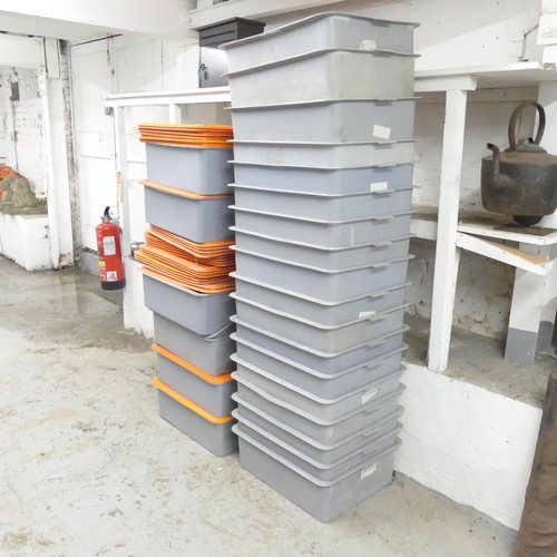 2687 - Twenty-five plastic stacking storage crates with lids. 60x18x46cm.