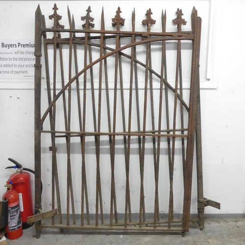 2696 - A pair of wrought iron gates with fleur-de-lis finials. Each (including hinge) 128x168cm.