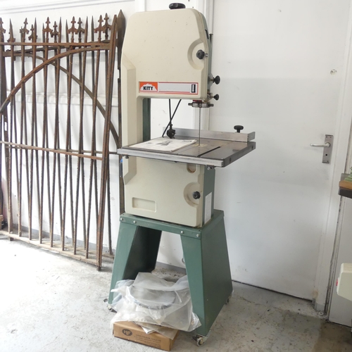 2697 - a KITY 613 bandsaw. 65x168x68cm.