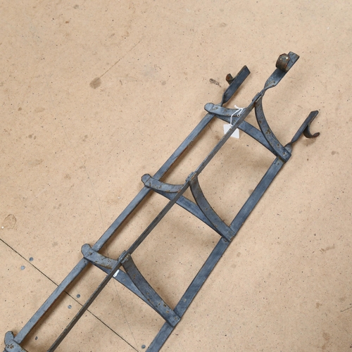 225 - A Vintage metal pot stand, H170cm