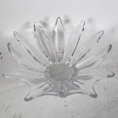 323 - Daum, France, a starburst shaped glass centrepiece, signed to side of base, diameter 34cm