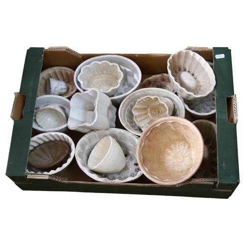 783 - A boxful of Vintage ceramic jelly moulds