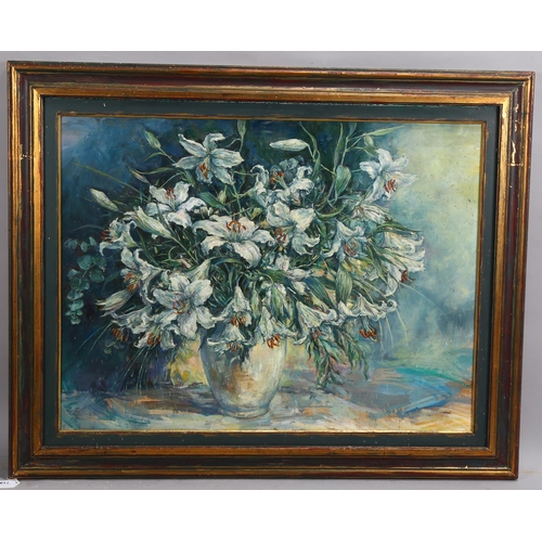 719 - Lynette Hemmant, still life lilies, oil on board, signed, 60cm x 80cm, framed