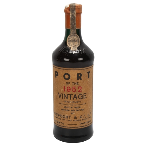 94 - A bottle of Nieport 1952 Vintage Ruby port wine