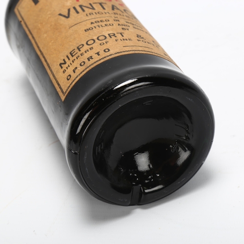 94 - A bottle of Nieport 1952 Vintage Ruby port wine