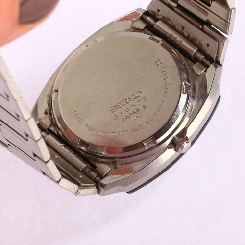 1009 - SEIKO - a stainless steel 'TV' quartz bracelet watch, ref. 8223-5070, circa 1970s, silvered dial wit... 