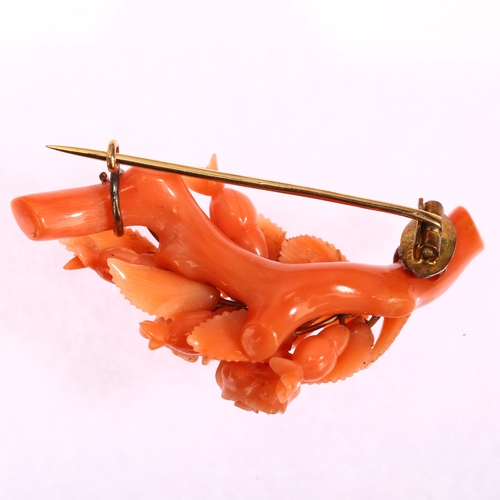 1109 - A 19th century Italian coral floral spray brooch, by A. De Caro of Napoli, unmarked gold mount with ... 