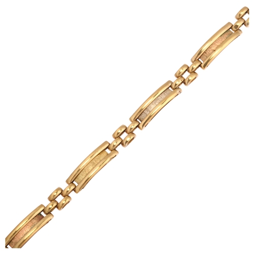 1133 - A 9ct gold gatelink bracelet, polished and textured decoration, band width 6.1mm, internal circumfer... 