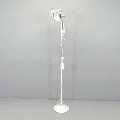 2706 - A mid-century style standard lamp, with two adjustable spotlights. Height 160cm.