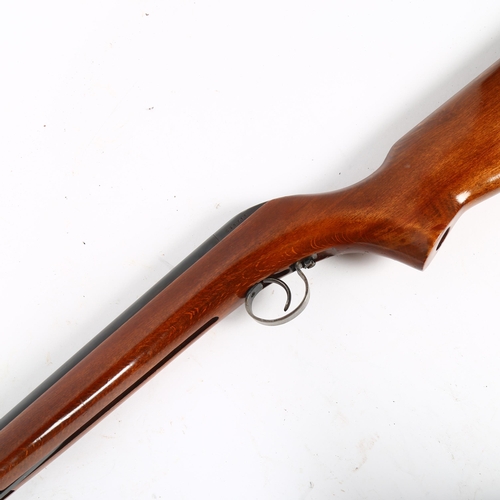 72 - An unnamed break-barrel air rifle, L107cm, serial no. CT5715