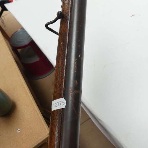 73 - *WITHDRAWN * DUBLIN CASTLE - an 18th/19th century rifle, barrel with GR and military cipher, L147cm,... 