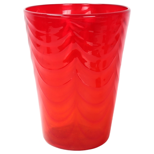 122 - Marriott Powell for Whitefriars Glass, a large size Optic Wave pattern Ruby Red bucket vase, crica 1... 