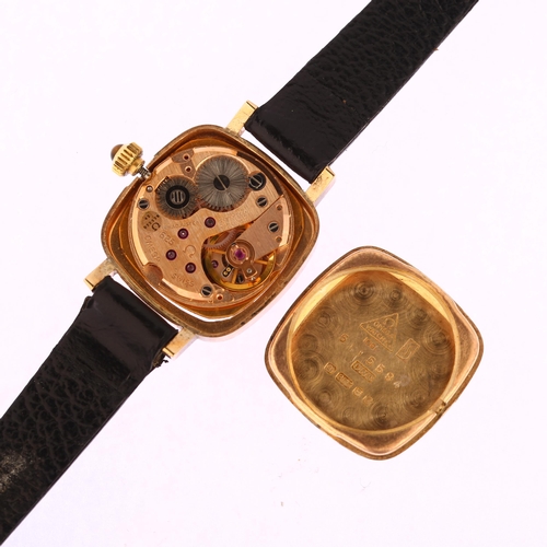 1022 - OMEGA - a late-20th century lady's 9ct gold mechanical wristwatch, circa 1979, champagne dial with R... 