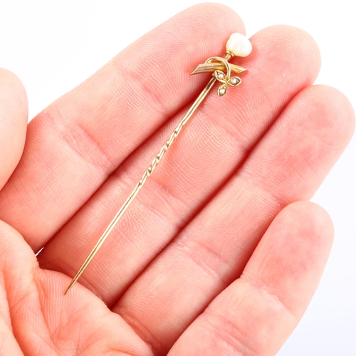 1131 - MURRLE BENNETT & CO - an Art Nouveau 9ct gold baroque and split pearl stickpin, head 12.7mm, overall... 