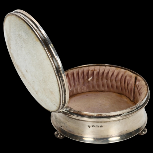 1523 - An Art Deco George VI silver dressing table jewel box, Williams Ltd, Birmingham 1938, shaped cylindr... 