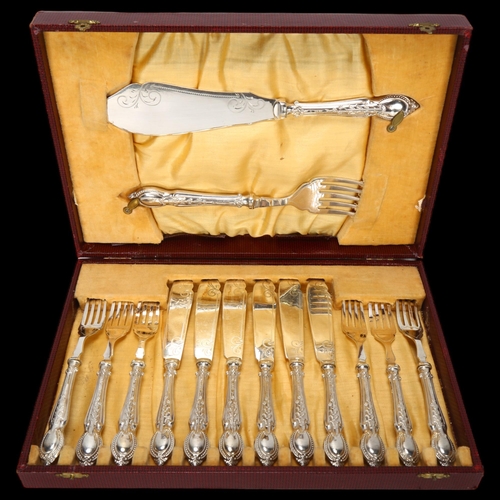 1552 - A cased set of George V silver-handled fish cutlery for 6 people, C H Beatson, Sheffield 1929, knife... 