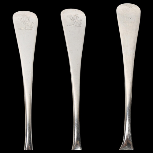 1571 - A set of 6 George III silver Old English pattern dessert spoons, Richard Turner, London 1817, engrav... 