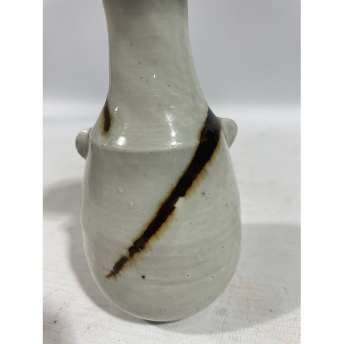 36 - Janet Leach (1918-1997), St Ives Pottery, a porcelain vase with iron slash through white glaze, pott... 