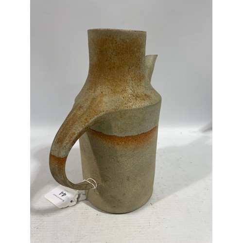 44 - Ruth Duckworth (1919-2009), a studio pottery stoneware coffee pot, makers mark under handle, height ... 