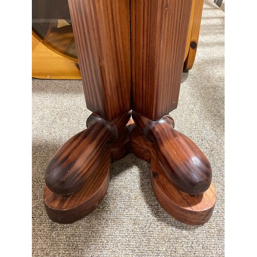 87 - A 1960s pine side table or stool in the form of a pair of boots, height 45cm