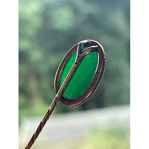 1117 - A Chinese 18ct gold jadeite jade stickpin, maker's marks ZW, set with oval cabochon jade of 3.5ct, j... 