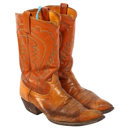 880 - A pair of Tony Lama Texas cowboy boots, H31cm