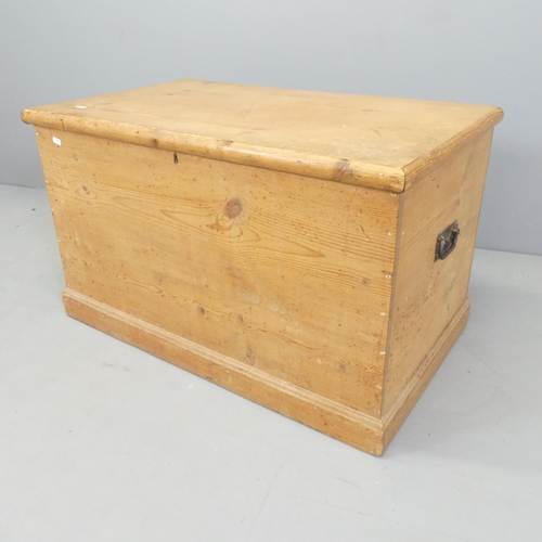 2639 - A modern pine chest. 86x50x50cm.