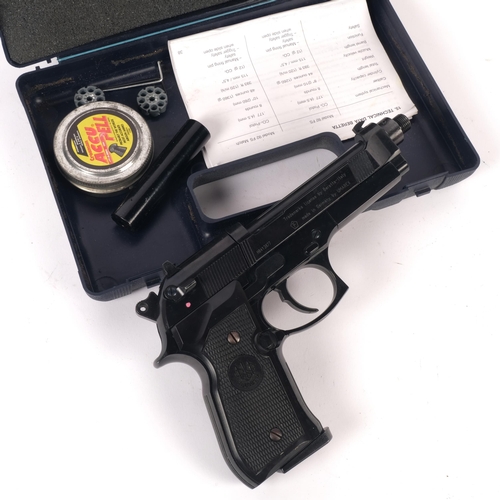 548 - R. BERETTA - a Beretta .177 gas pistol and silencer, cased