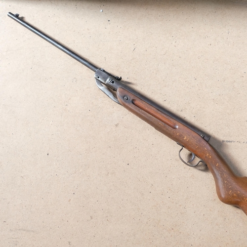 553 - An early 20th century unnamed .22 air rifle, L99cm