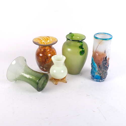 891 - 5 Vintage Art glass vases, including Mdina, H16cm