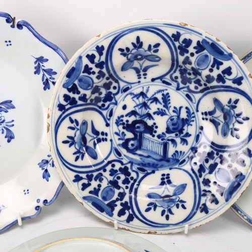 246 - 2 Chinese blue and white porcelain plates, and 2 Antique Delft/faience pottery plates (4)