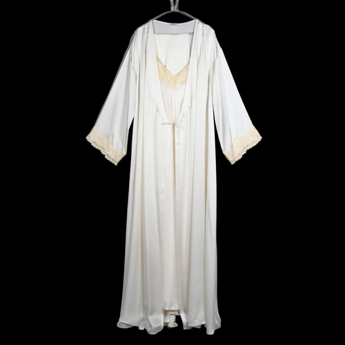 362 - LA PERLA ITALY - Camicia nightdress, size 16, new with tags, and long robe, size 3, new with tags, r... 