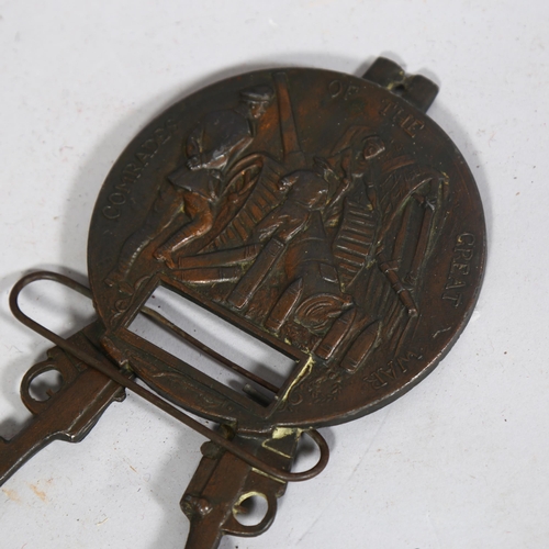 414 - A World War 1, bronzed, white metal commemoration plaque and rifles, inscribed 