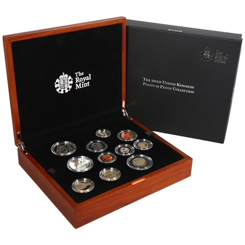 402 - A 2012 United Kingdom Premium Proof Coin Collection, nr 1367/3500, in original box and packaging.