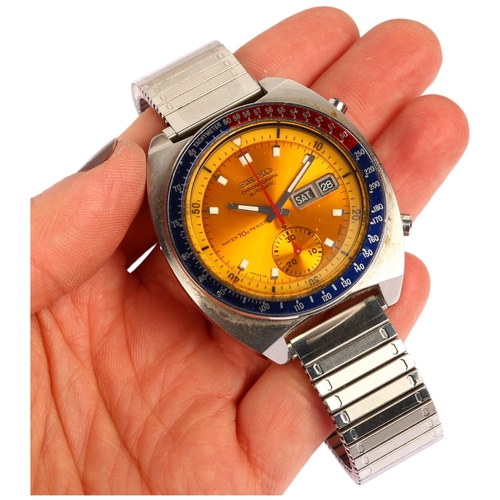 1012 - SEIKO - a Vintage stainless steel Pogue automatic chronograph bracelet watch, ref. 6139-6002, circa ... 