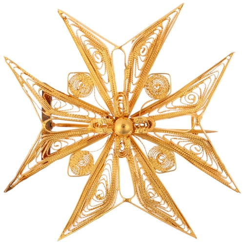 1136 - A Maltese 18ct gold Maltese Cross brooch, circa 1900, openwork wirework filigree decoration, 46.4mm,... 