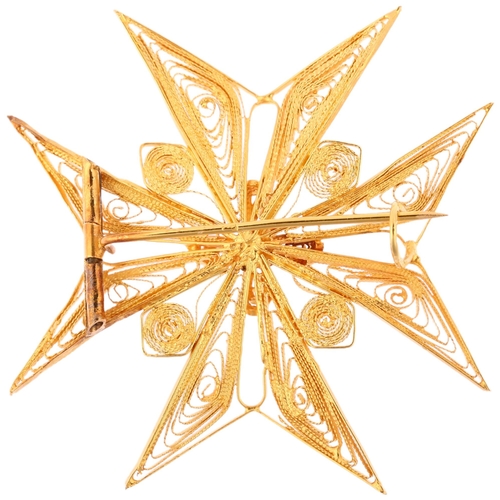 1136 - A Maltese 18ct gold Maltese Cross brooch, circa 1900, openwork wirework filigree decoration, 46.4mm,... 