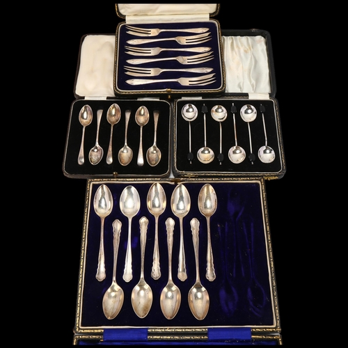 1704 - 4 cased sets of flatware, including set of 9 teaspoons, 10.3oz gross