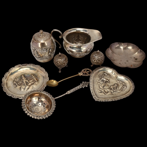 1727 - Various Indian silver, including cream jug, pepperettes, heart dish etc, 15.4oz total