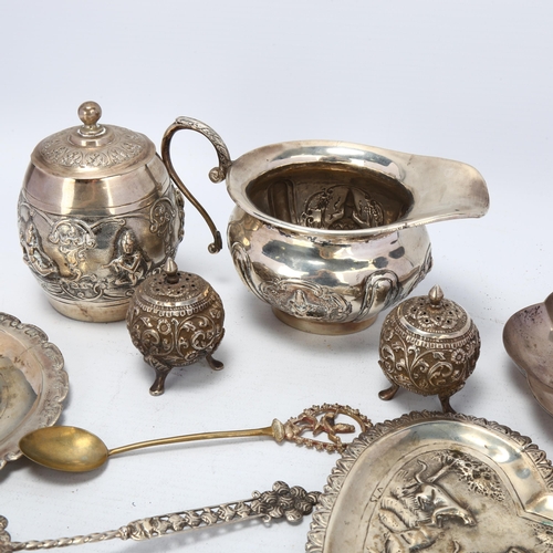 1727 - Various Indian silver, including cream jug, pepperettes, heart dish etc, 15.4oz total