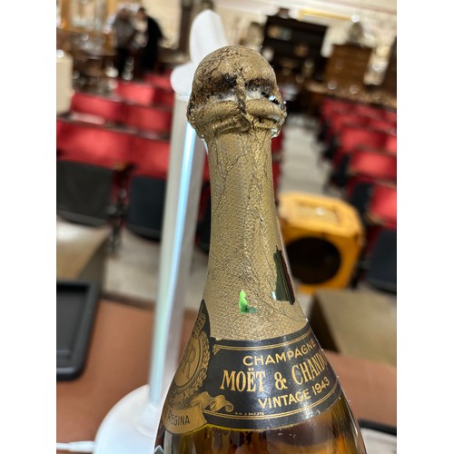 158D - A bottle of Moet & Chandon, Elizabeth II Coronation Cuvee A.D. 1953 Champagne, vintage 1943